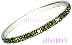 Lac Bangle - click here for large view